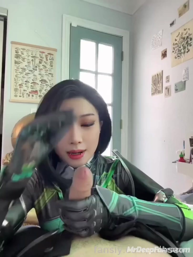 Snowbabyyx Sucking Cock In Too Hot Fetish Suit Fakeapp Deepfake Porn