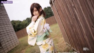 Cutie Nancy in a national dress invites you for sex (モモランド 偽アプリ)