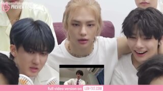 Guys from Stray Kids (스트레이 키즈 연예인 섹스) watching gay porn, pmv