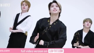 (스트레이 키즈 연예인 섹스) sweet gays dancing on a concert [new year face swap]