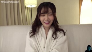 ヌード Shy maid Yoona won’t miss a chance to get fucked 少女時代 SNSD nude