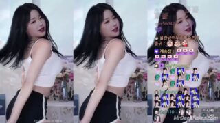 Busty Wonyoung performs her seductive dance アイヴ IVE アダルトビデオ adult video