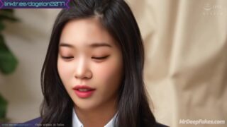 Korean 韓国語 idol Chaewon is making him feel incredible アイズワン IZ*ONE